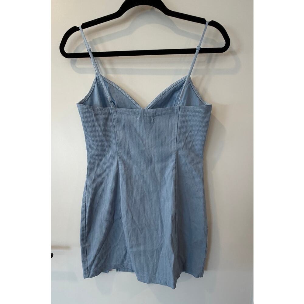 Urban Outfitters Size Medium Icy Blue Mini Dress Adjustable Straps Night Out - Picture 2 of 9